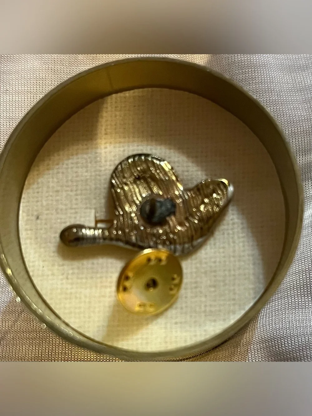 Vintage Gold Tone Enamel Cowboy Hat Scatter Pin In Metal Gift Box